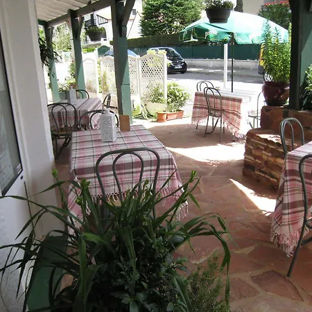Les Tennis Men Les Pins Centre ホテル